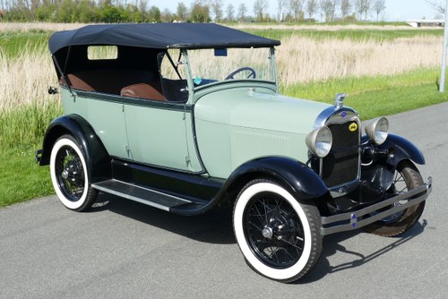 1928 Ford Model A - 8