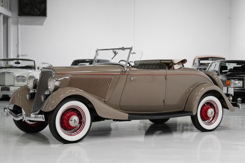 1934 FORD MODEL 40B V-8 DELUXE ROADSTER VERKAUFT