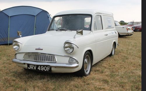 1968 Ford Anglia (picture 1 of 15)