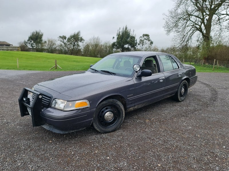 2006 Ford Crown Victoria - 7