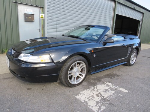 2000 2020 (V) Ford MUSTANG AUTO CONVERTIBLE Kaufen Bei