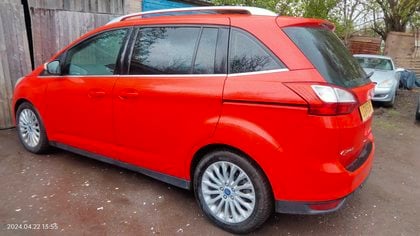 7 SEAT C MAX FORD MK 2 SLIDING SIDE DOORS RED VERY SMART MPV
