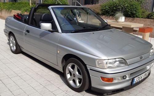 1992 Ford Escort Mark 5 XR3i (picture 1 of 13)