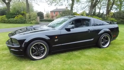 FORD MUSTANG GT PRMIER - ANY P/X OR DEAL CORVETTE