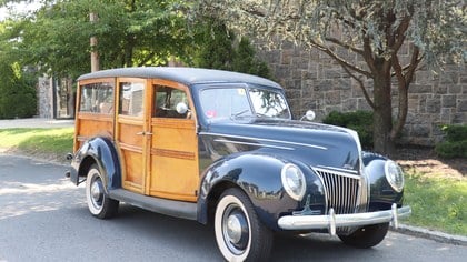 #24871 1939 Ford V-8 Deluxe Woody Wagon