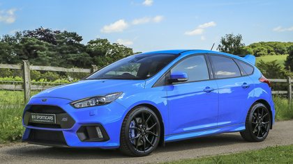 Ford Focus RS mk3 Nitrous Blue with Recaro Shell Seats