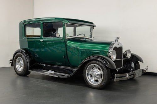 FORD MODEL A TUDOR HOTROD 1929. CHEVY SMALL BLOCK V8 A vendre