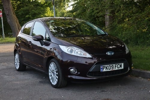 2009 FORD FIESTA 1.4 Titanium 5dr Auto + ULEZ + CAZ + AUTOMA Kaufen Bei