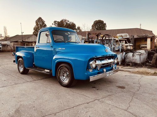 1954 Ford F-100 Pickup