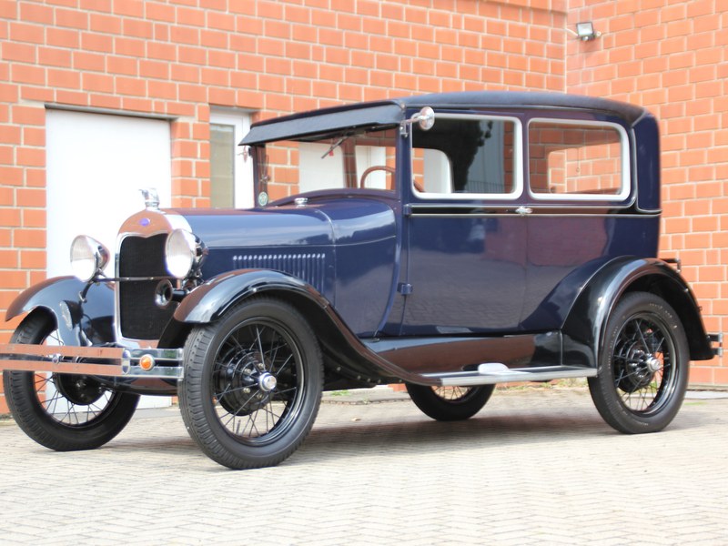 Ford Model A Tudor, mit Kilometertacho