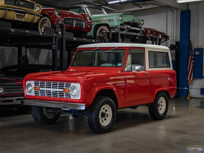 1973 Ford Bronco 4WD 200 CID 6 cyl SUV