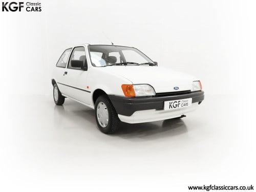 1992 A Ford Fiesta Mk3 1.1 with One Owner and 422 Miles from New! VENDIDO