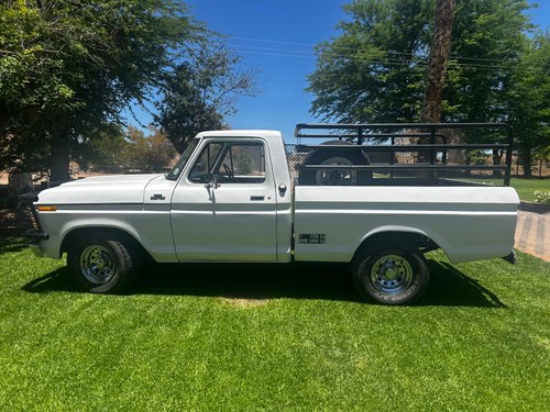 1974 Ford F-100