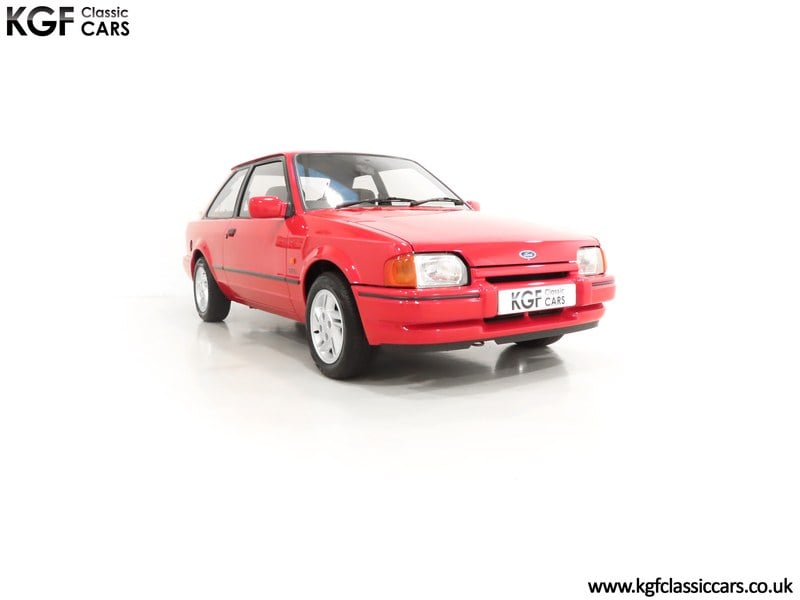 An Iconic Hot Hatch Ford Escort XR3i Mk4 with 27,252 Miles