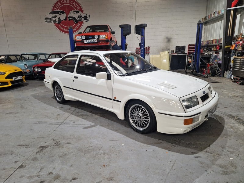 Rapid Classics: Eine Suche. Alle Oldtimer. 19 » Rapid Classics: Eine Suche. Alle Oldtimer. Ford Sierra RS Cosworth - 55K Miles