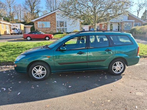 Lovely 2001 Ford Focus with FSH and MOT