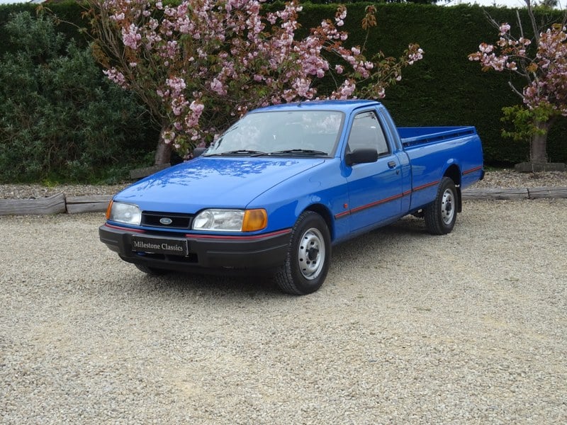 Rapid Classics: Eine Suche. Alle Oldtimer. 18 » Rapid Classics: Eine Suche. Alle Oldtimer. 1990 Ford Sierra P100 – Outstanding Low-Mileage Example