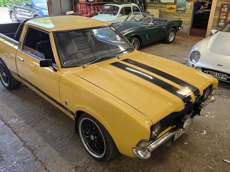 Ford Cortina Pick-Up (P100) - V6 Essex 3.0L.