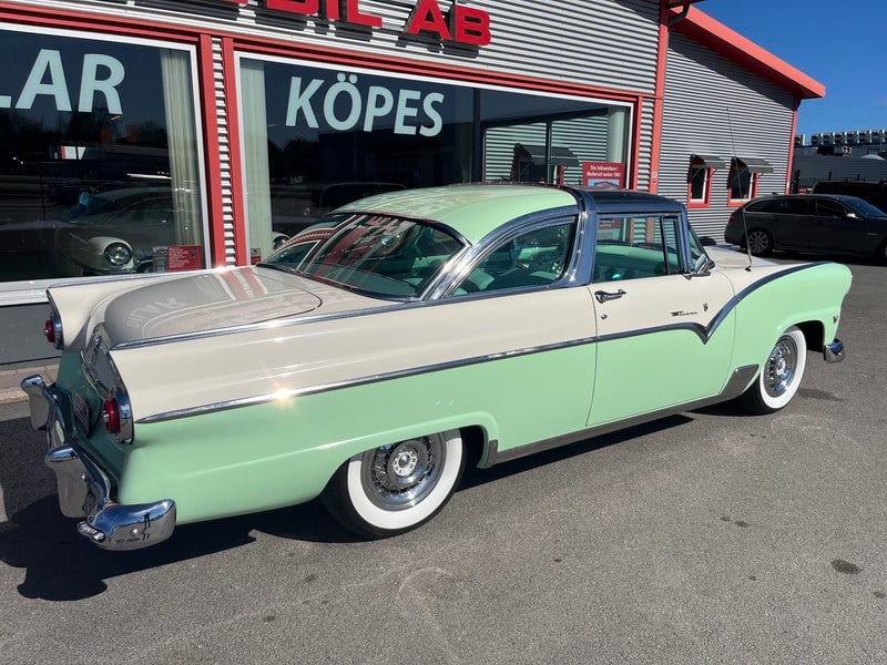Rapid Classics: Eine Suche. Alle Oldtimer. 17 » Rapid Classics: Eine Suche. Alle Oldtimer. 1955 Ford Crown Victoria