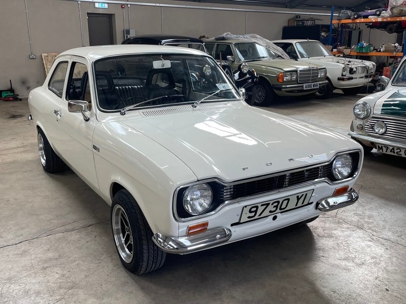 Rapid Classics: Eine Suche. Alle Oldtimer. 7 » Rapid Classics: Eine Suche. Alle Oldtimer. 1971 Ford Escort 1600 Mark 1 2dr