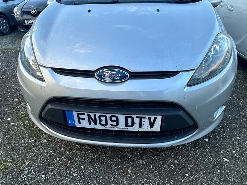 Rapid Classics: Eine Suche. Alle Oldtimer. 31 » Rapid Classics: Eine Suche. Alle Oldtimer. 2009 Ford Fiesta Mark 6