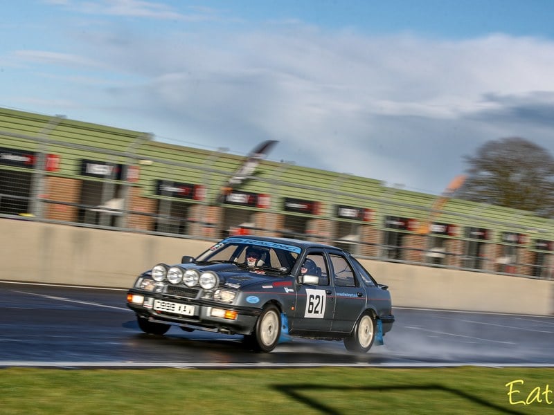 Rapid Classics: Eine Suche. Alle Oldtimer. 17 » Rapid Classics: Eine Suche. Alle Oldtimer. 1986 Ford Sierra XR4x4