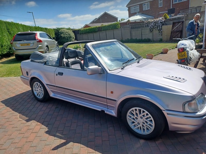 Rapid Classics: Eine Suche. Alle Oldtimer. 13 » Rapid Classics: Eine Suche. Alle Oldtimer. 1989 Ford Escort Mark 4
