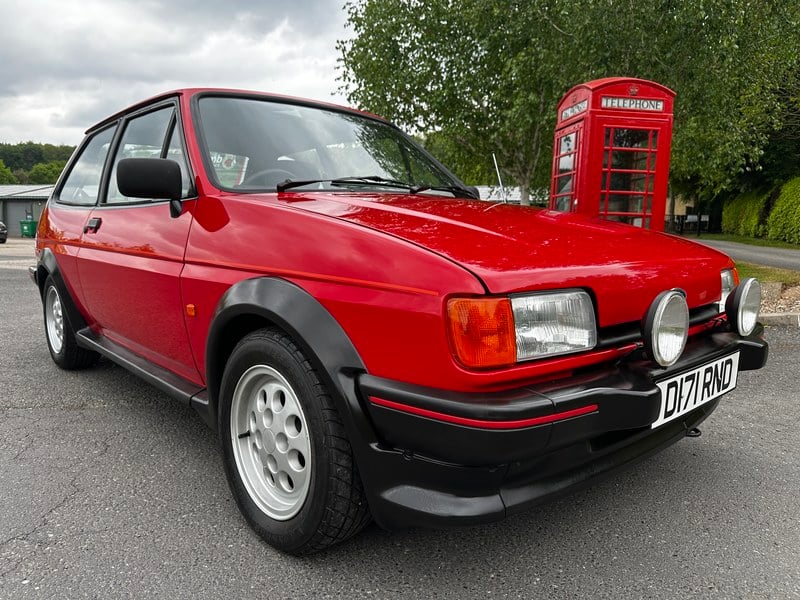 Rapid Classics: Eine Suche. Alle Oldtimer. 18 » Rapid Classics: Eine Suche. Alle Oldtimer. Ford Fiesta XR2 Mk2 in Beautiful Condition