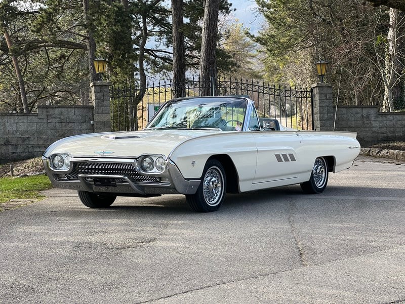 1963 Ford Thunderbird