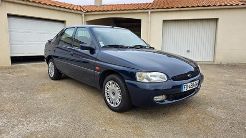 1997 Ford Escort Mark 6 A vendre