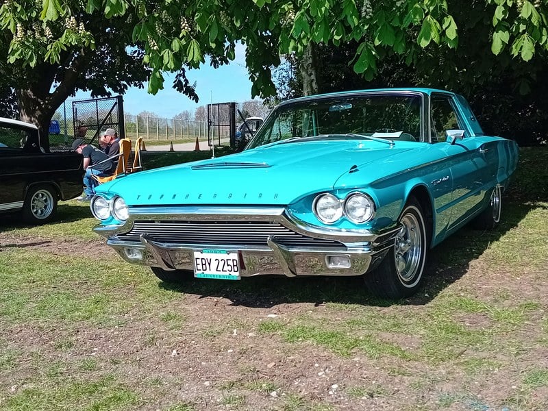 1964 Ford Thunderbird
