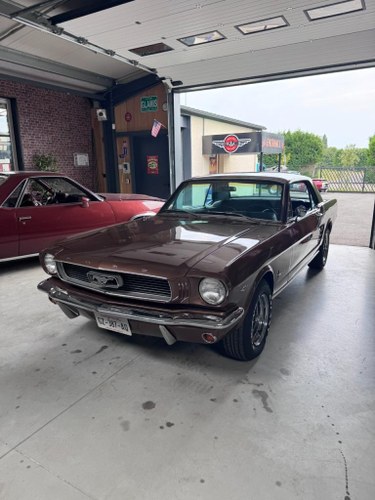 1966 FORD Mustang Coupe A vendre