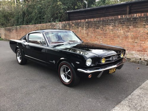 1965 Ford Mustang Fastback v8
