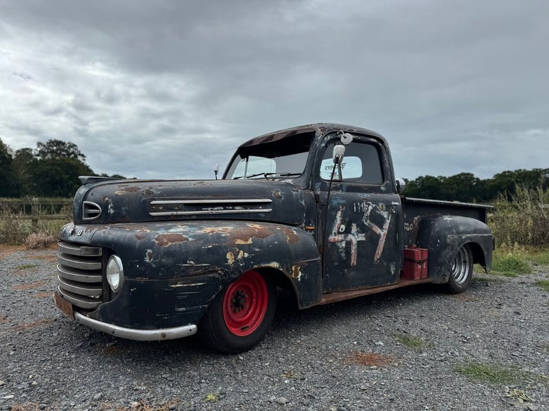 1949 Ford Rat Rod - Modern Suspension