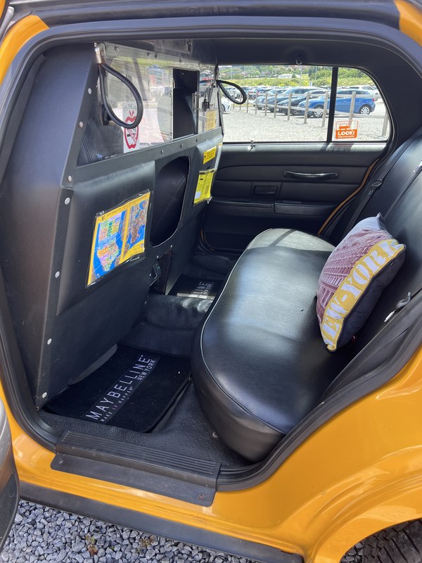 2011 Ford Crown Victoria Yellow Automatic, speed Left Hand Drive
