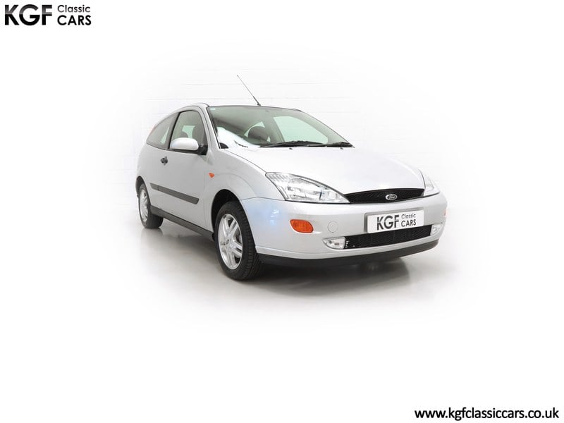 A Scarce Mk1 Ford Focus 1.4i Zetec with 2,241 Miles