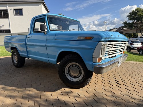 1967 Ford F-100