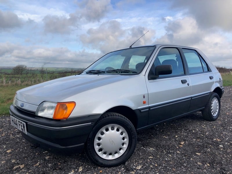 1991 Ford Fiesta - 2 1991 Ford Fiesta - 2