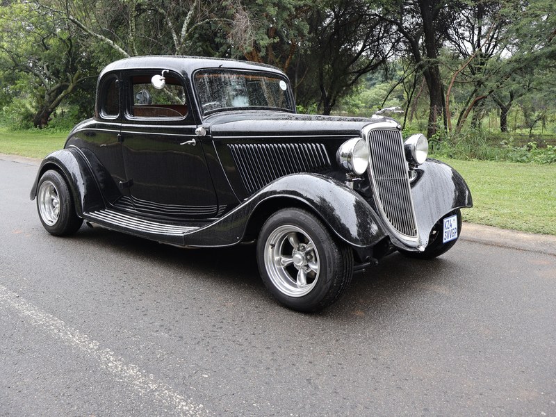 1934 Ford 5 Window Coupe Hot Rod