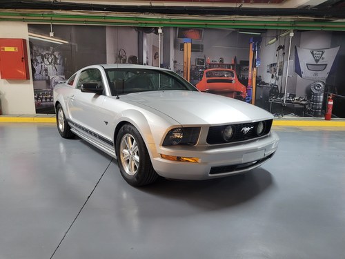 2006 Ford Mustang 4.0l V6 1.726miles
