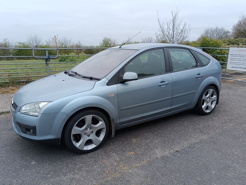 2005 Ford Focus - 1 2005 Ford Focus - 1