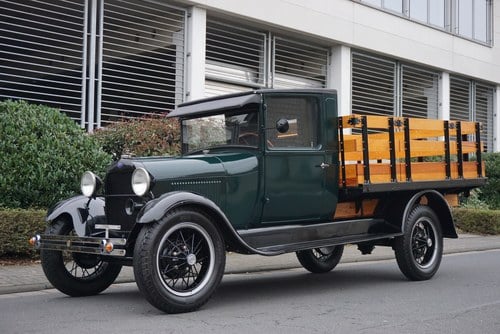 1928 Ford Model AA Truck, Stake Body / Closed Cab A Pick-Up VENDIDO
