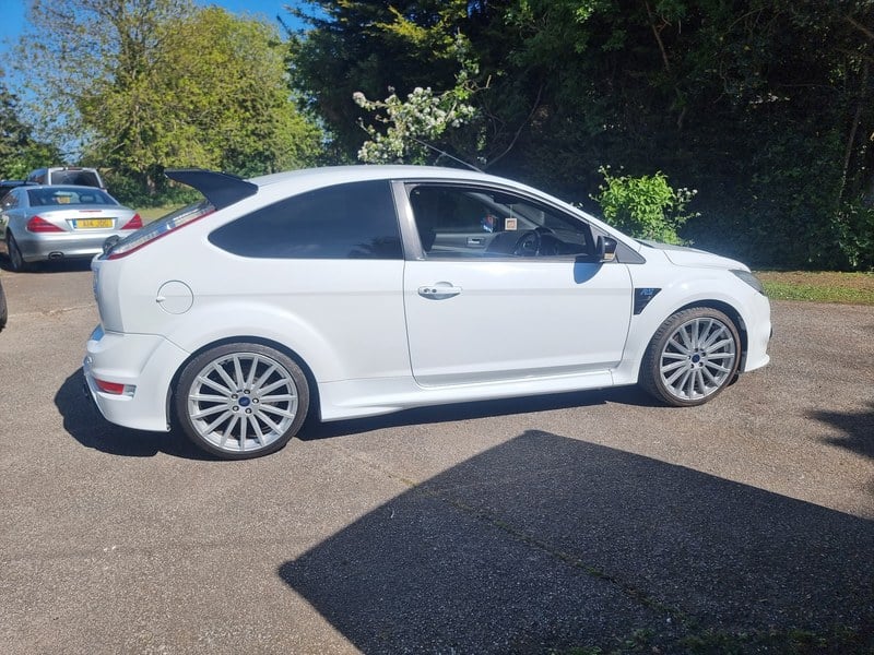 2009 Ford Focus - 2 2009 Ford Focus - 2