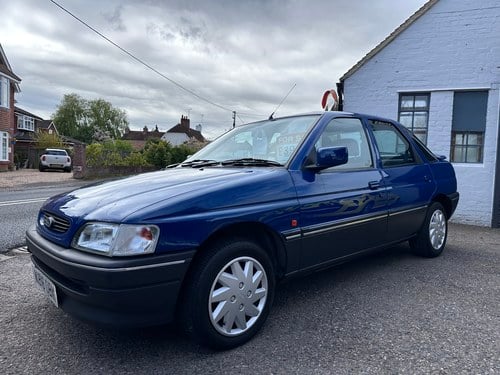 1993 Ford Escort Mark 5 (1990 - 1995) Saloon SÅLD