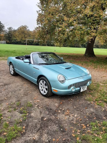 2002 Ford Thunderbird