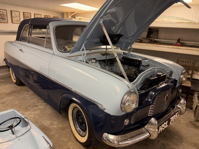 1954 Ford Zephyr 6 convertible