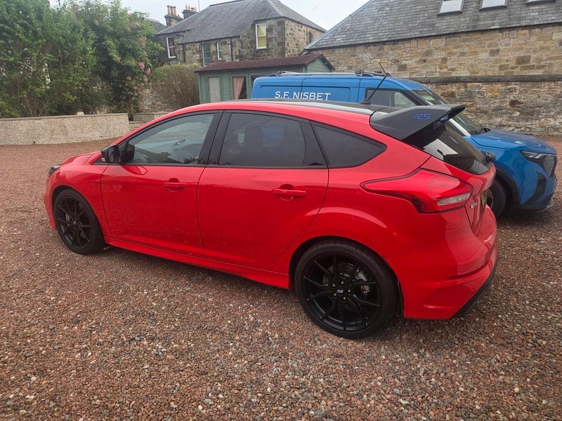 2018 Ford Focus - 2 2018 Ford Focus - 2