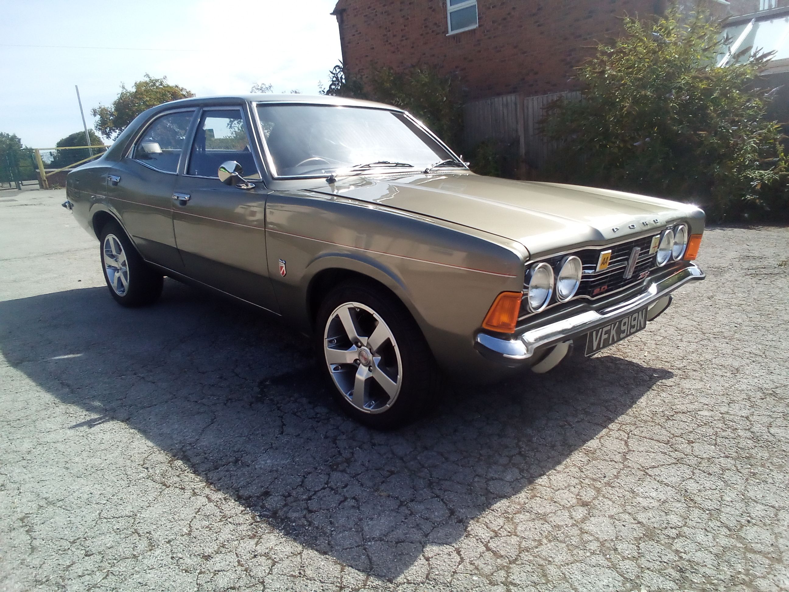 1974 Ford Cortina