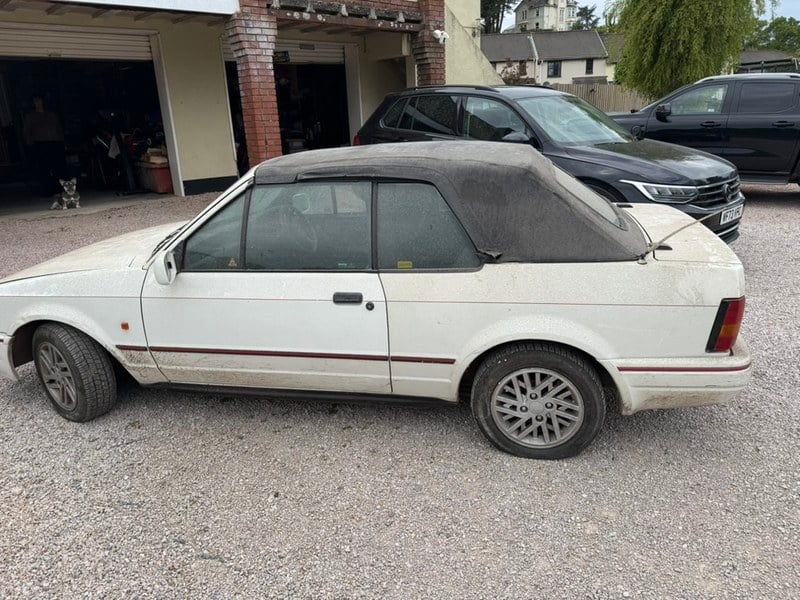 1990 Ford Escort 1.6I Cabriolet - 1 1990 Ford Escort 1.6I Cabriolet - 1