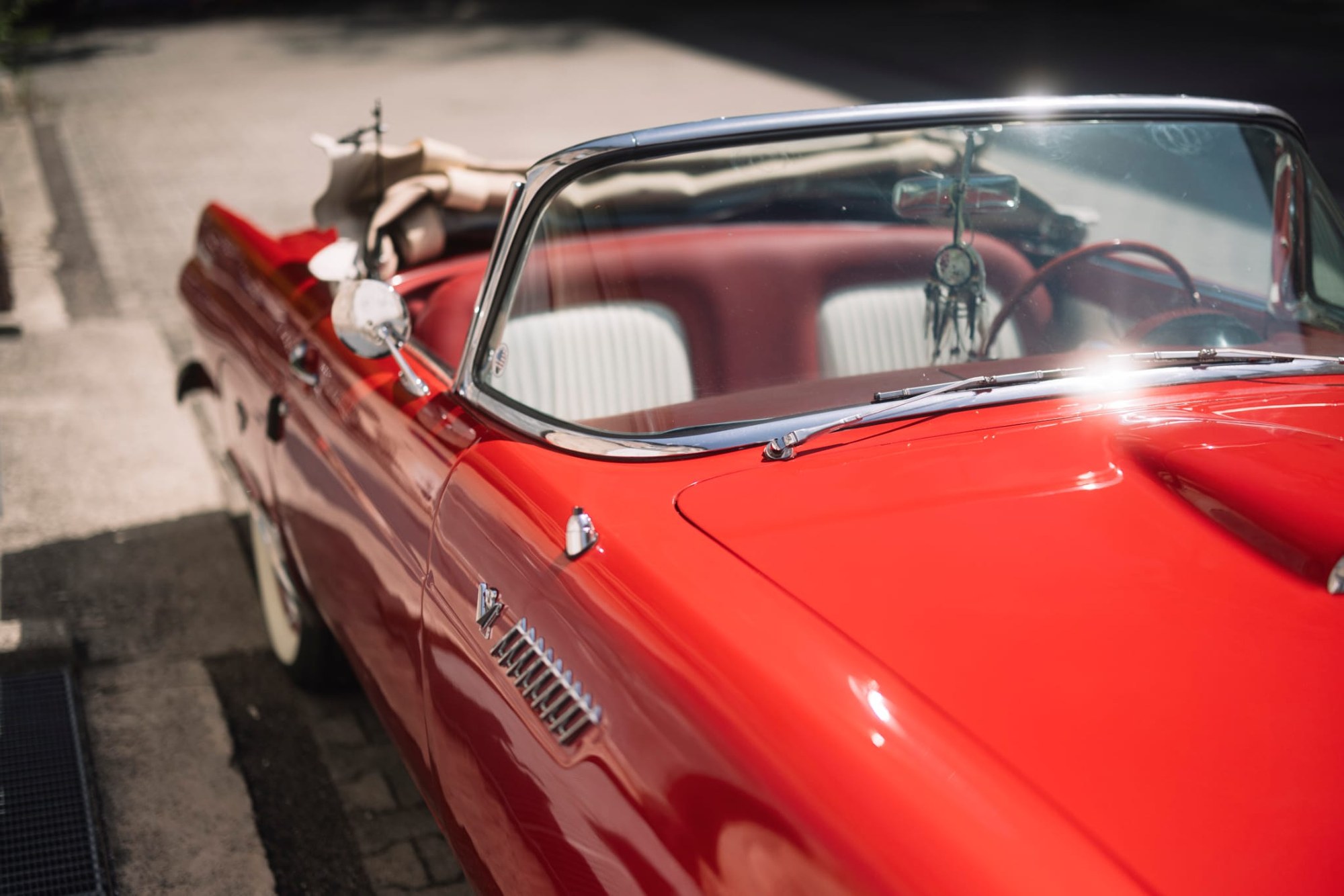 1955 Ford Thunderbird convertible / A personal car of ...., foto 2